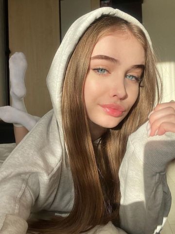 Юна